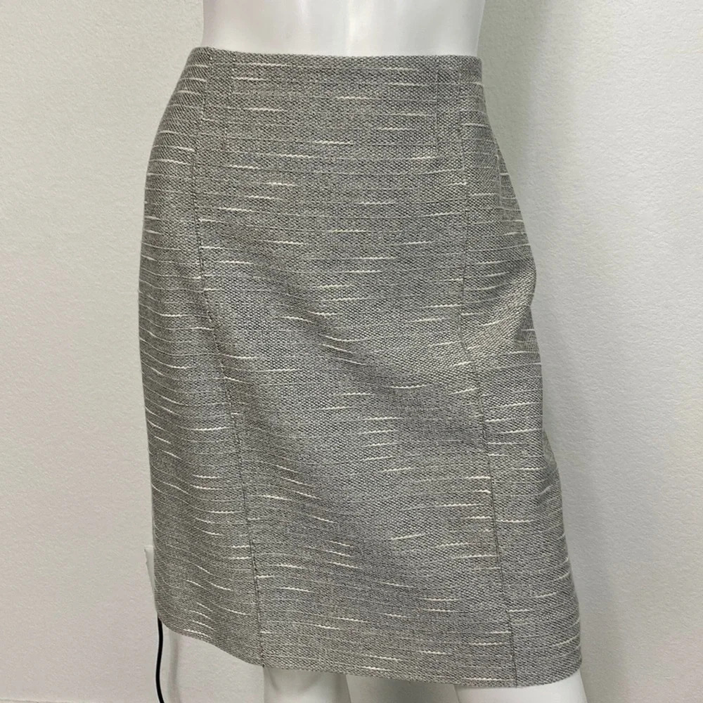 Hugo Boss Preppy Gray/White Quiet Luxury Textured Academia Pencil Skirt Size 10